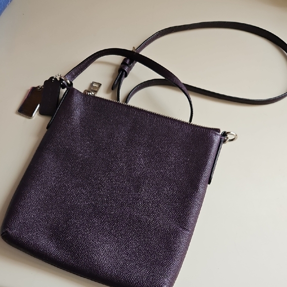 Coach Elegant Purple Crossbody Bag - Picture 7 of 8